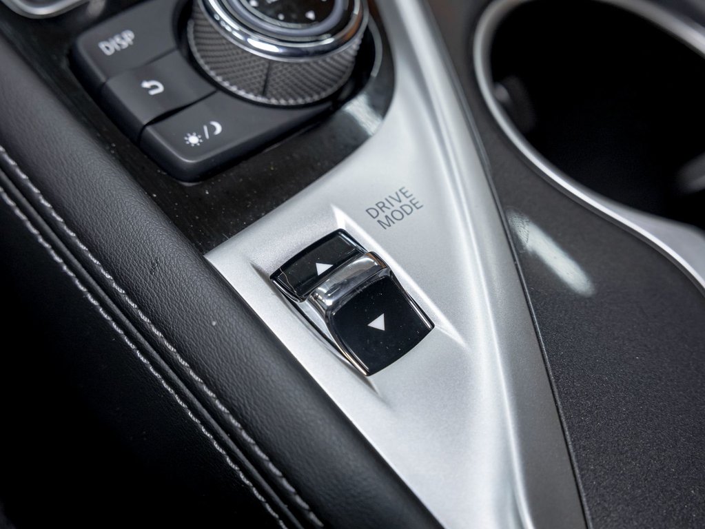 Infiniti Q50  2023 à St-Jérôme, Québec - 22 - w1024h768px