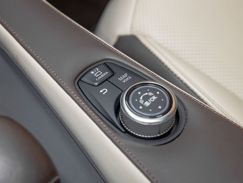 2019 Infiniti QX50 in St-Jérôme, Quebec - 25 - w1024h768px