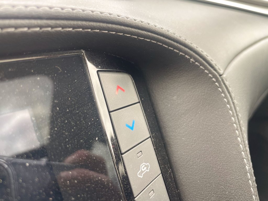 2021 Infiniti QX50 in St-Jérôme, Quebec - 16 - w1024h768px