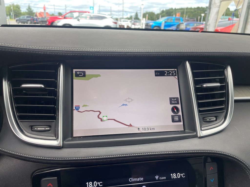 2021 Infiniti QX50 in St-Jérôme, Quebec - 14 - w1024h768px