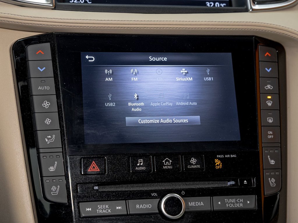 2022 Infiniti QX50 in St-Jérôme, Quebec - 18 - w1024h768px