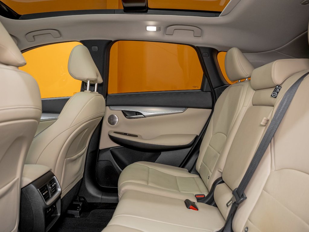 2022 Infiniti QX50 in St-Jérôme, Quebec - 32 - w1024h768px