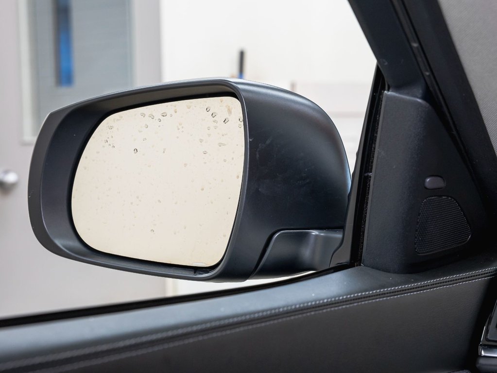 2022 Infiniti QX50 in St-Jérôme, Quebec - 37 - w1024h768px