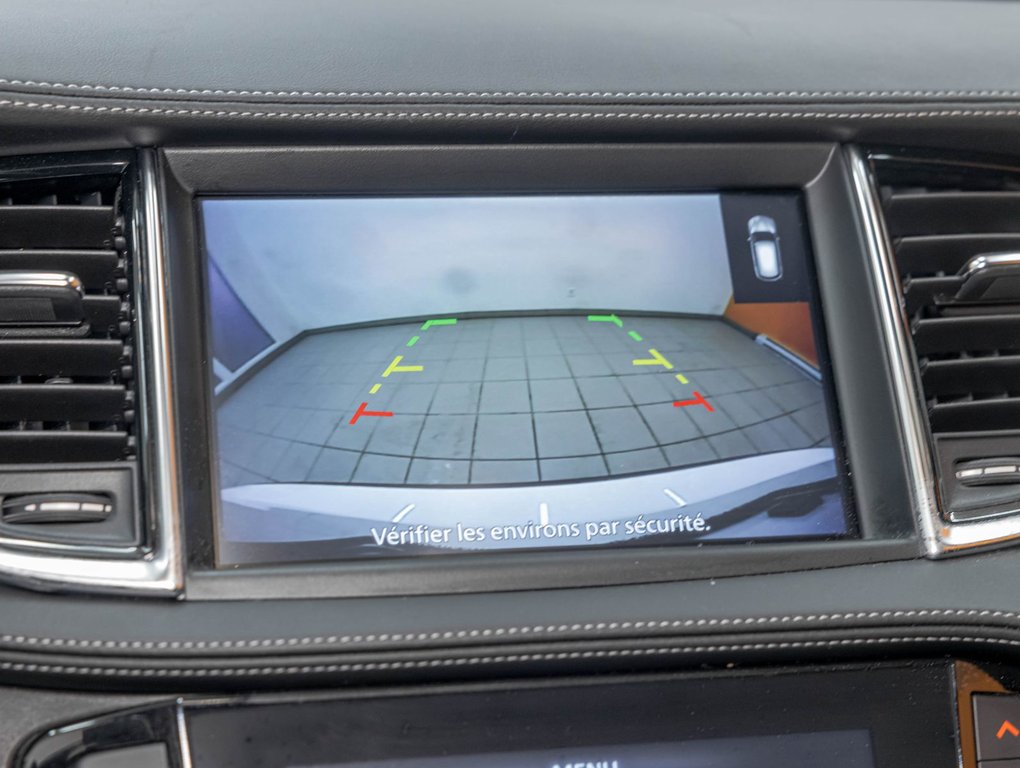 2023 Infiniti QX50 in St-Jérôme, Quebec - 18 - w1024h768px