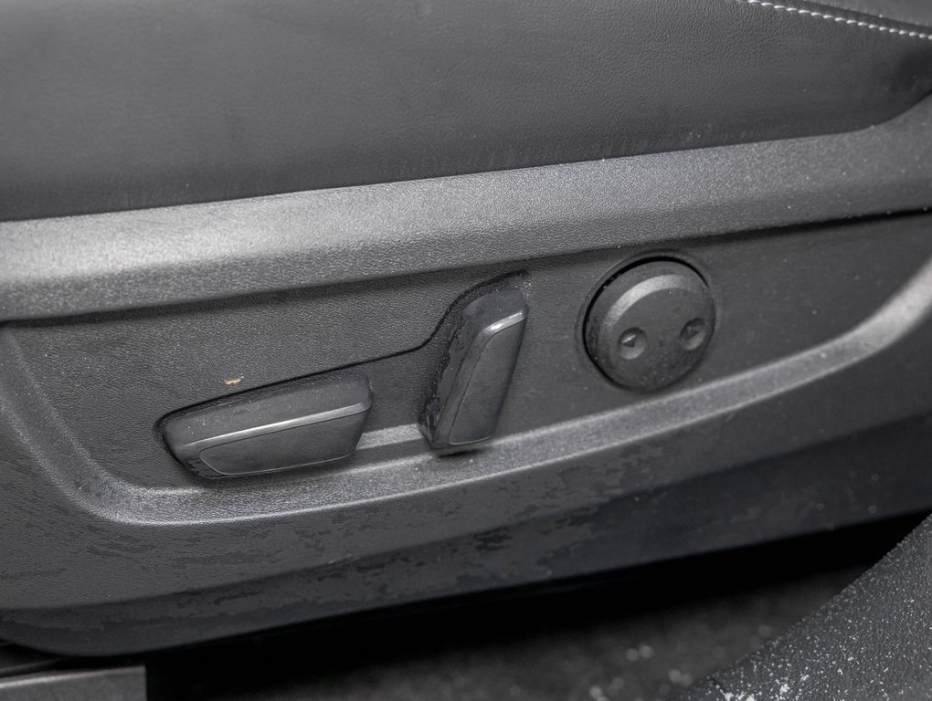 2023 Infiniti QX50 in St-Jérôme, Quebec - 26 - w1024h768px