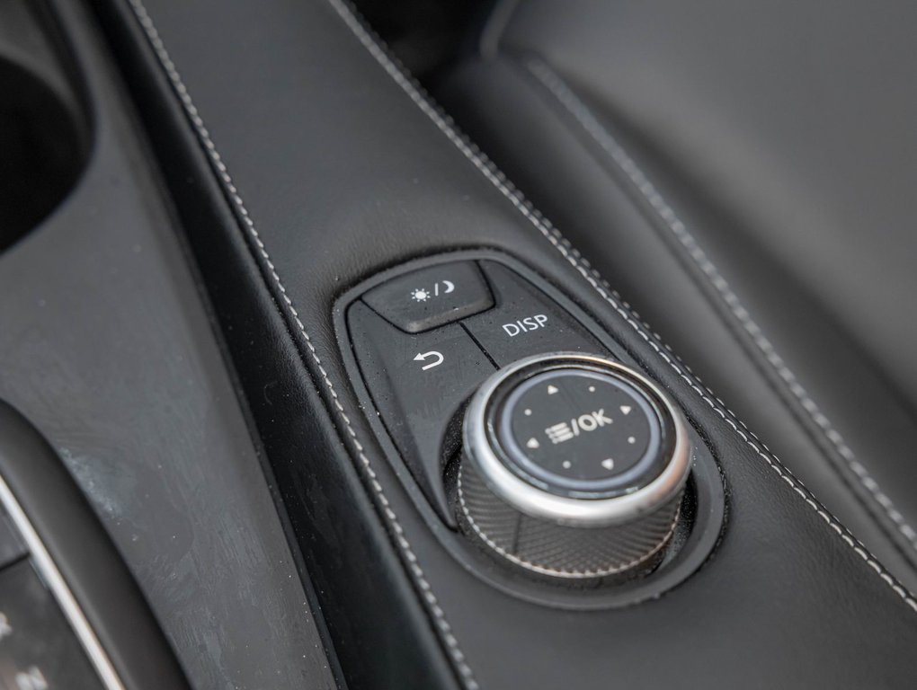 2023 Infiniti QX50 in St-Jérôme, Quebec - 23 - w1024h768px