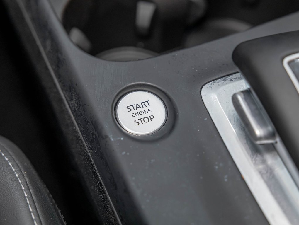 2023 Infiniti QX50 in St-Jérôme, Quebec - 28 - w1024h768px