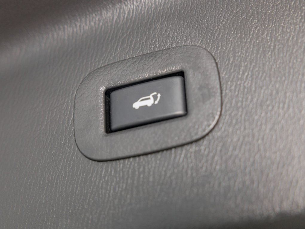 2023 Infiniti QX80 in St-Jérôme, Quebec - 43 - w1024h768px