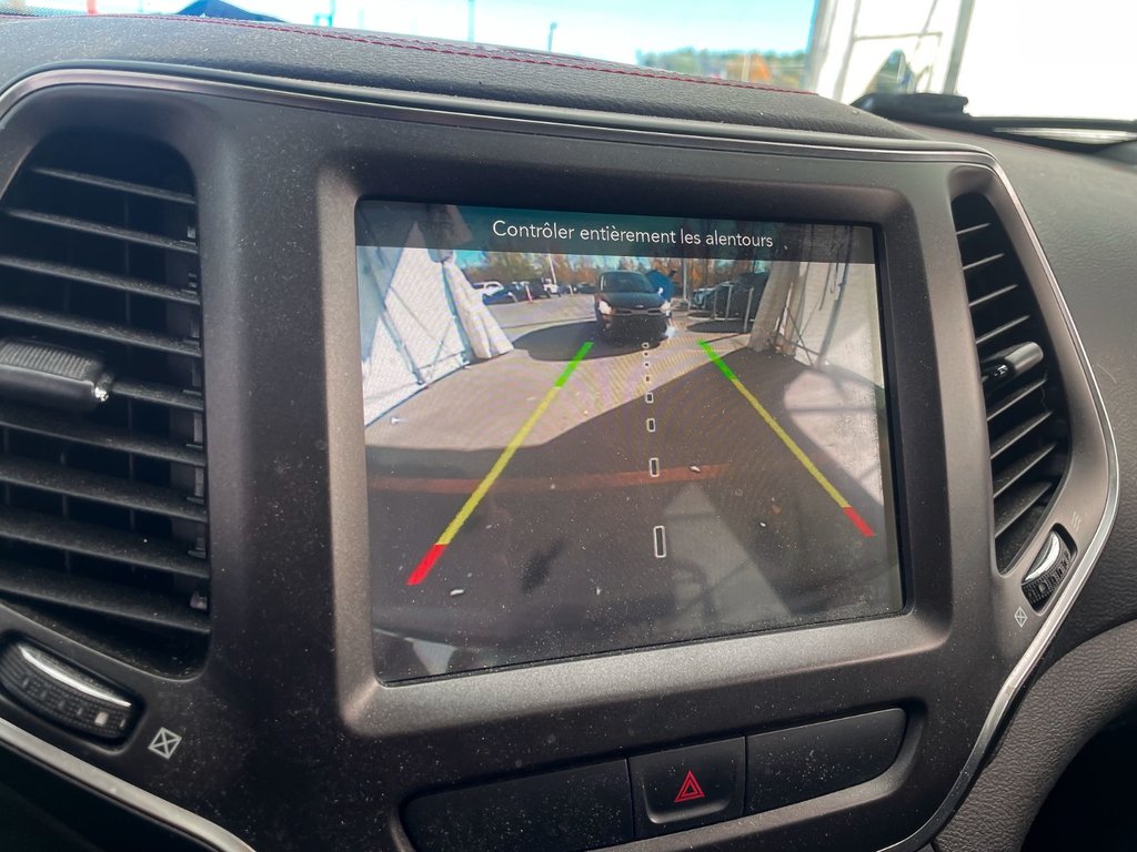 2019 Jeep Cherokee in St-Jérôme, Quebec - 14 - w1024h768px