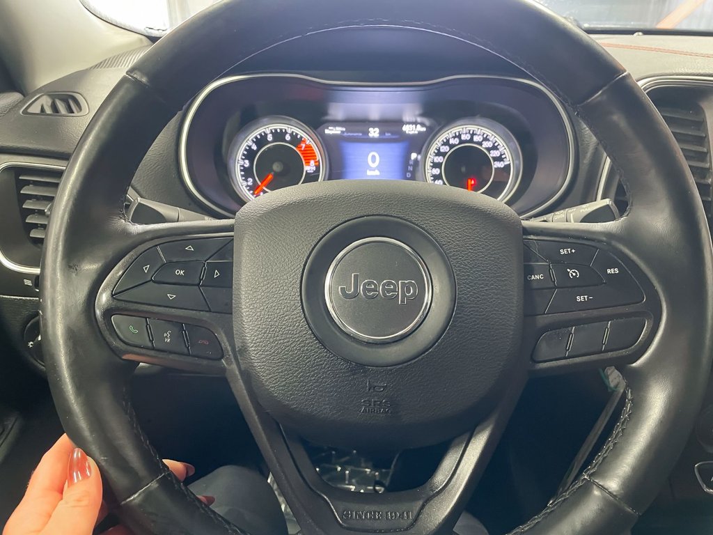 2019 Jeep Cherokee in St-Jérôme, Quebec - 17 - w1024h768px