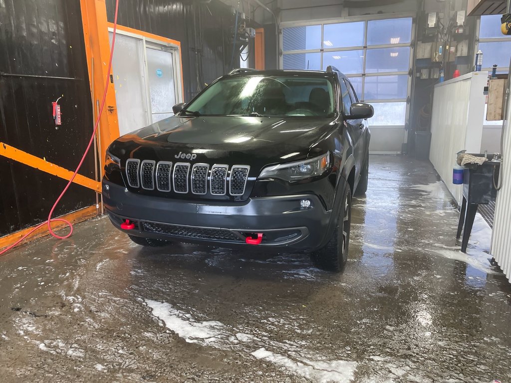 2019 Jeep Cherokee in St-Jérôme, Quebec - 1 - w1024h768px