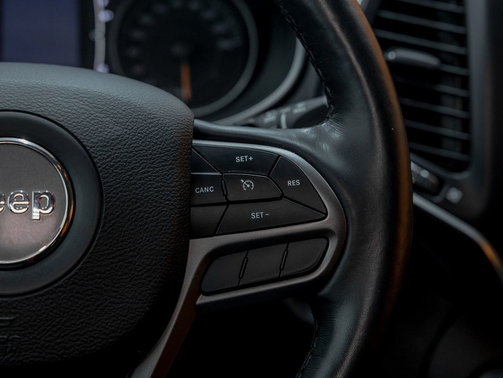 2021 Jeep Cherokee in St-Jérôme, Quebec - 15 - w1024h768px