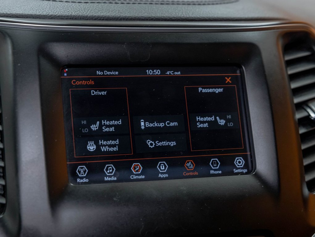 Jeep Cherokee  2021 à St-Jérôme, Québec - 16 - w1024h768px