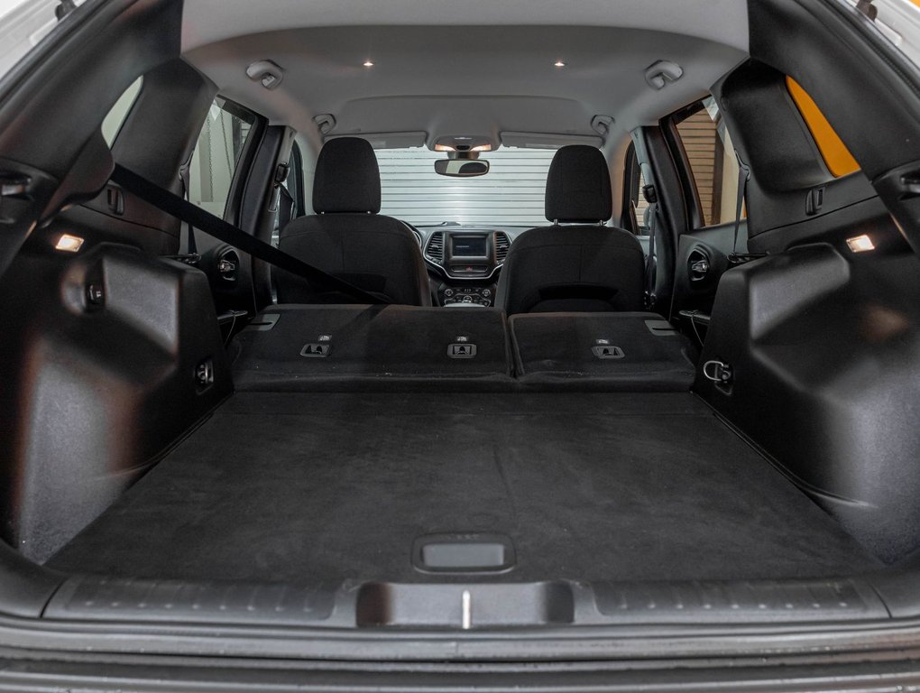 Jeep Cherokee  2021 à St-Jérôme, Québec - 27 - w1024h768px