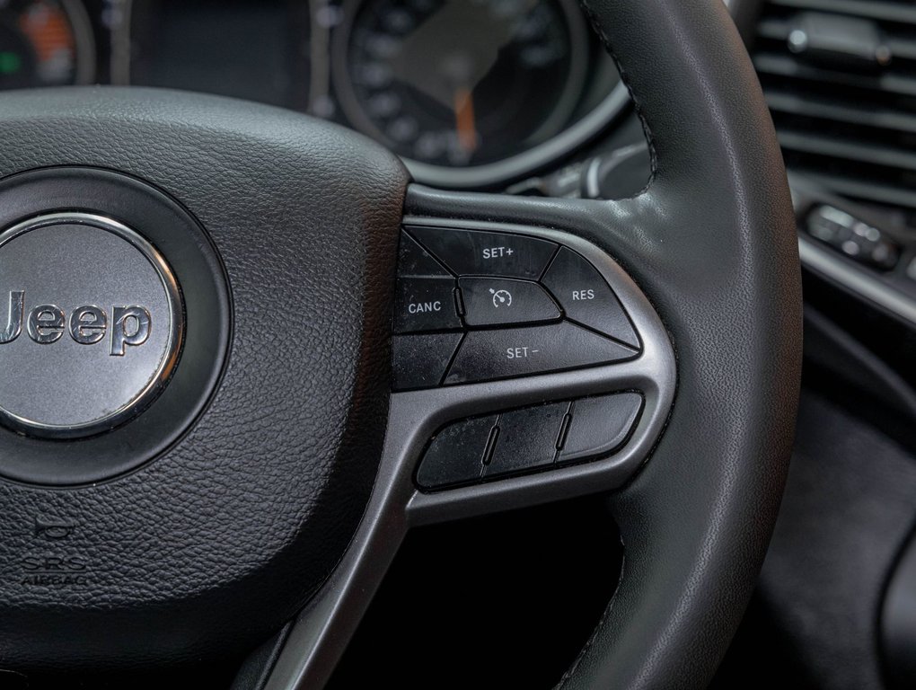 Jeep Cherokee  2021 à St-Jérôme, Québec - 15 - w1024h768px