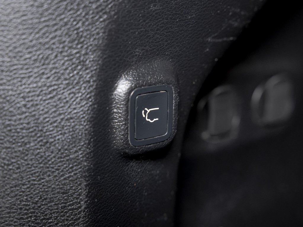 2021 Jeep Cherokee in St-Jérôme, Quebec - 33 - w1024h768px