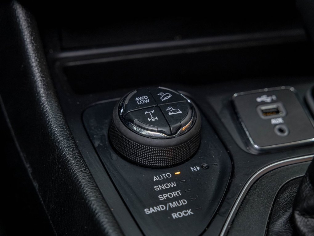 2022 Jeep Cherokee in St-Jérôme, Quebec - 23 - w1024h768px