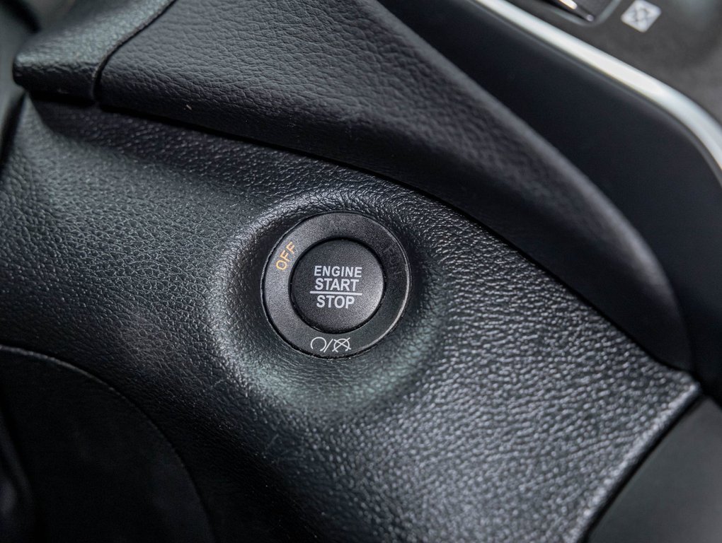 2022 Jeep Cherokee in St-Jérôme, Quebec - 27 - w1024h768px