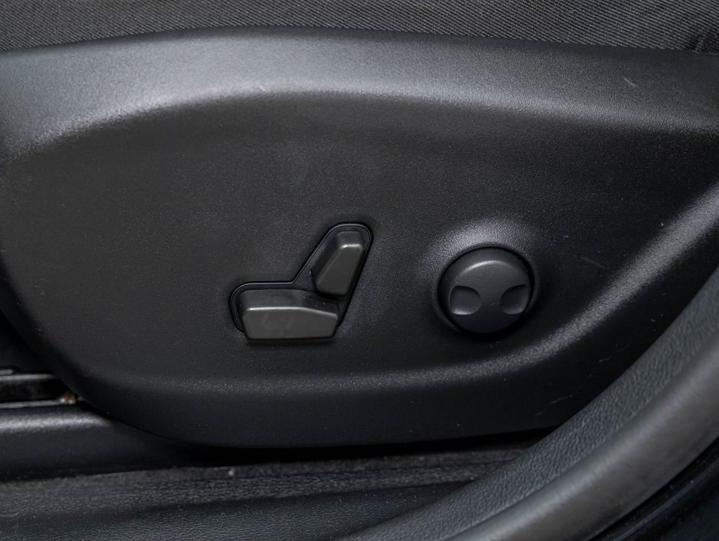 2022 Jeep Cherokee in St-Jérôme, Quebec - 25 - w1024h768px