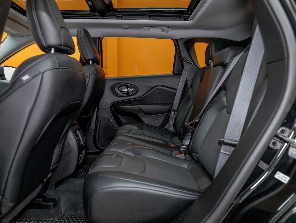 2022 Jeep Cherokee in St-Jérôme, Quebec - 29 - w1024h768px