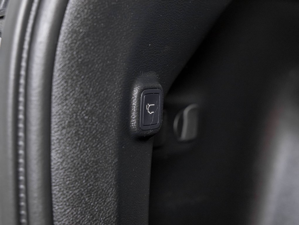 2022 Jeep Cherokee in St-Jérôme, Quebec - 33 - w1024h768px