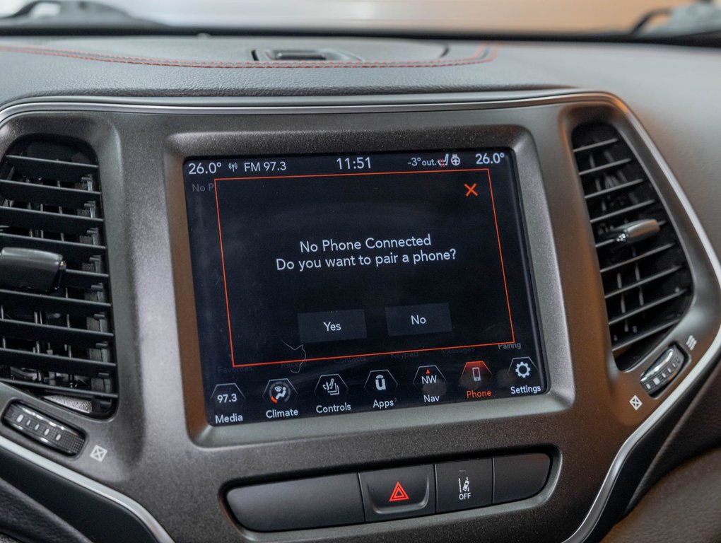 2022 Jeep Cherokee in St-Jérôme, Quebec - 17 - w1024h768px