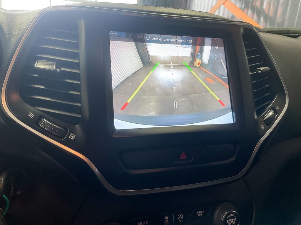 2022 Jeep Cherokee in St-Jérôme, Quebec - 13 - w1024h768px
