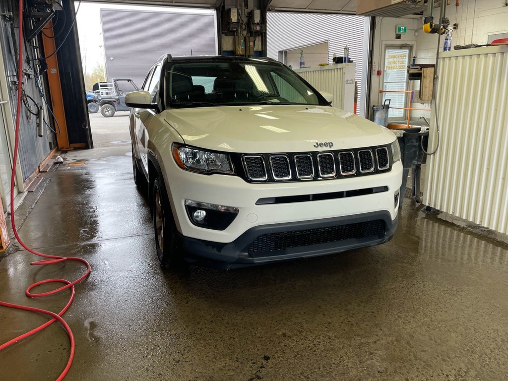 Jeep Compass  2018 à St-Jérôme, Québec - 9 - w1024h768px