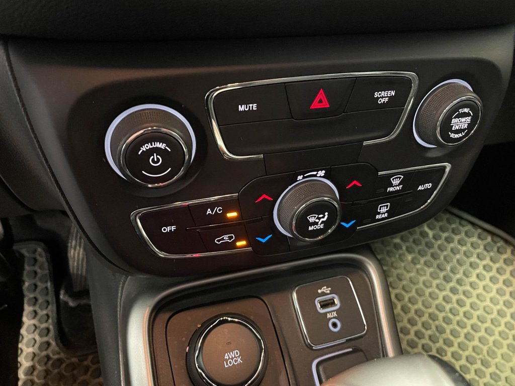 Jeep Compass  2018 à St-Jérôme, Québec - 13 - w1024h768px