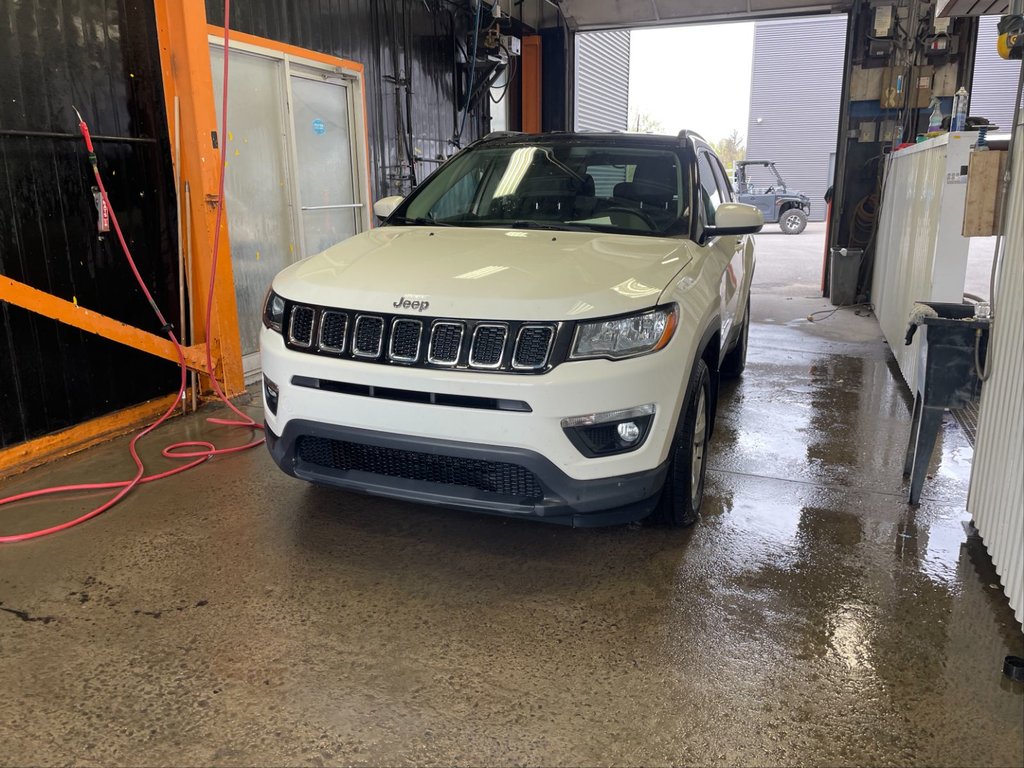 Jeep Compass  2018 à St-Jérôme, Québec - 1 - w1024h768px