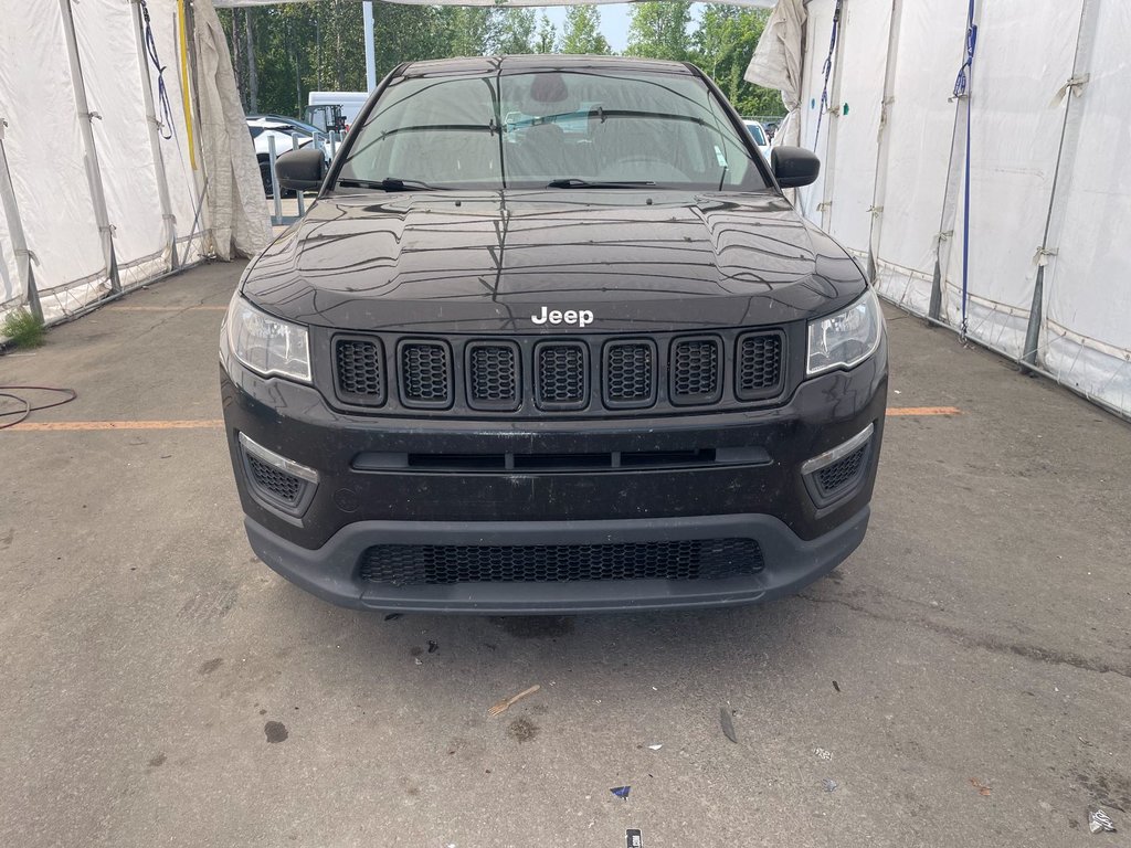 2019 Jeep Compass in St-Jérôme, Quebec - 4 - w1024h768px
