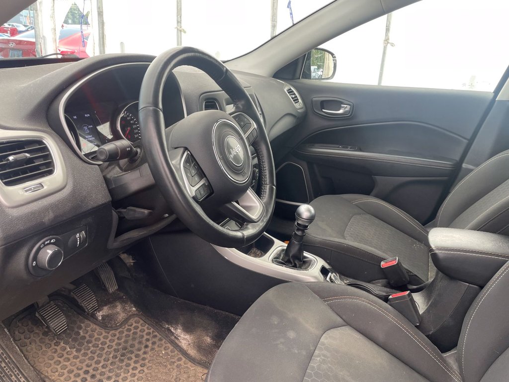2019 Jeep Compass in St-Jérôme, Quebec - 3 - w1024h768px