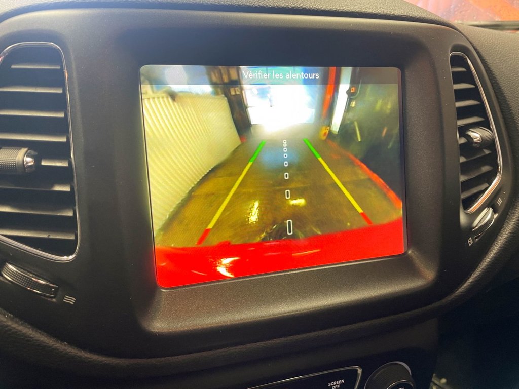 2019 Jeep Compass in St-Jérôme, Quebec - 16 - w1024h768px
