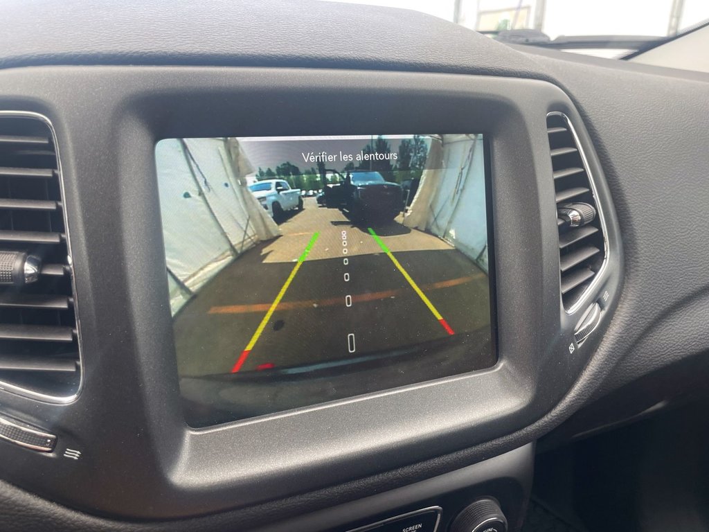 2021 Jeep Compass in St-Jérôme, Quebec - 16 - w1024h768px