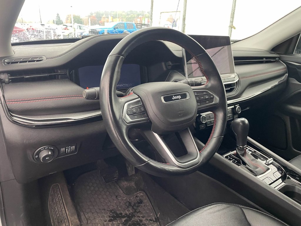 2022 Jeep Compass in St-Jérôme, Quebec - 4 - w1024h768px