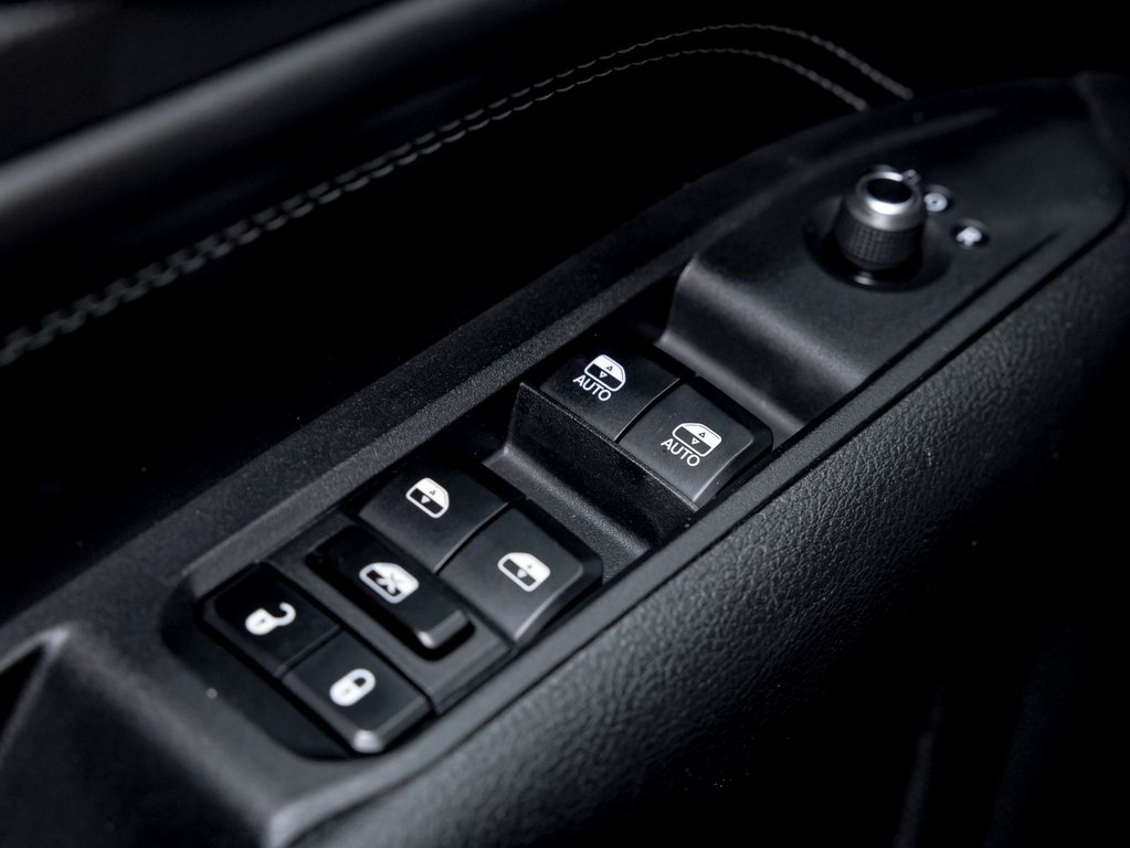 Jeep Compass  2023 à St-Jérôme, Québec - 28 - w1024h768px