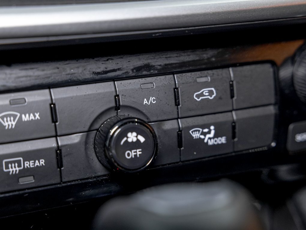 Jeep Compass  2024 à St-Jérôme, Québec - 21 - w1024h768px