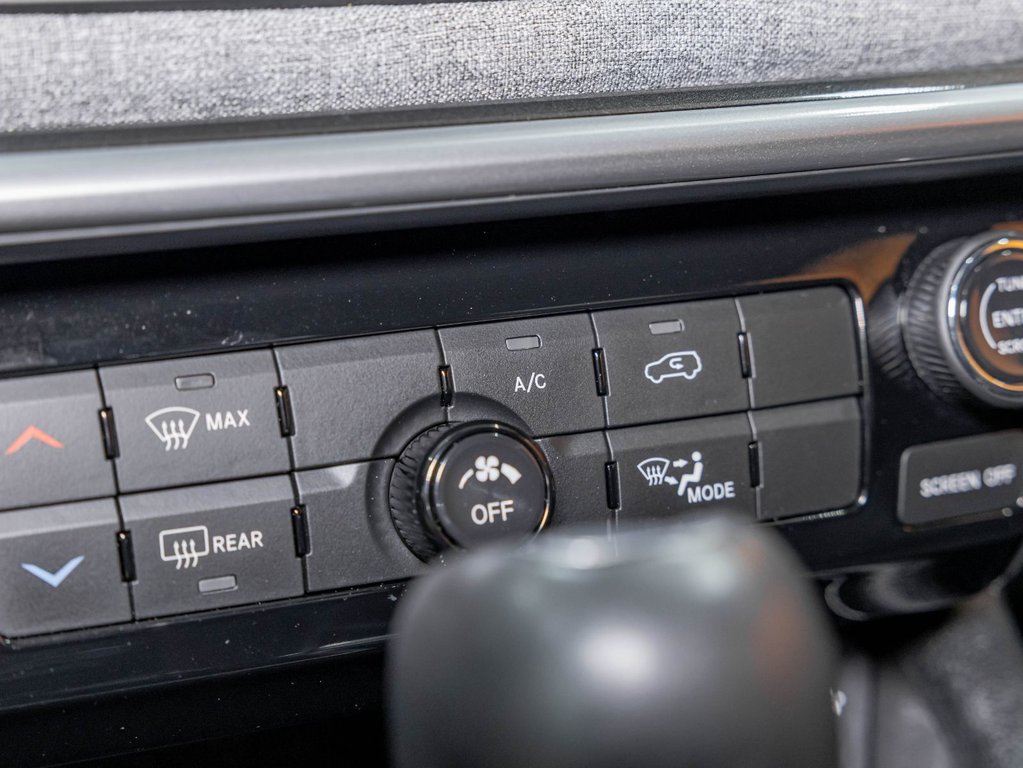 Jeep Compass  2024 à St-Jérôme, Québec - 21 - w1024h768px