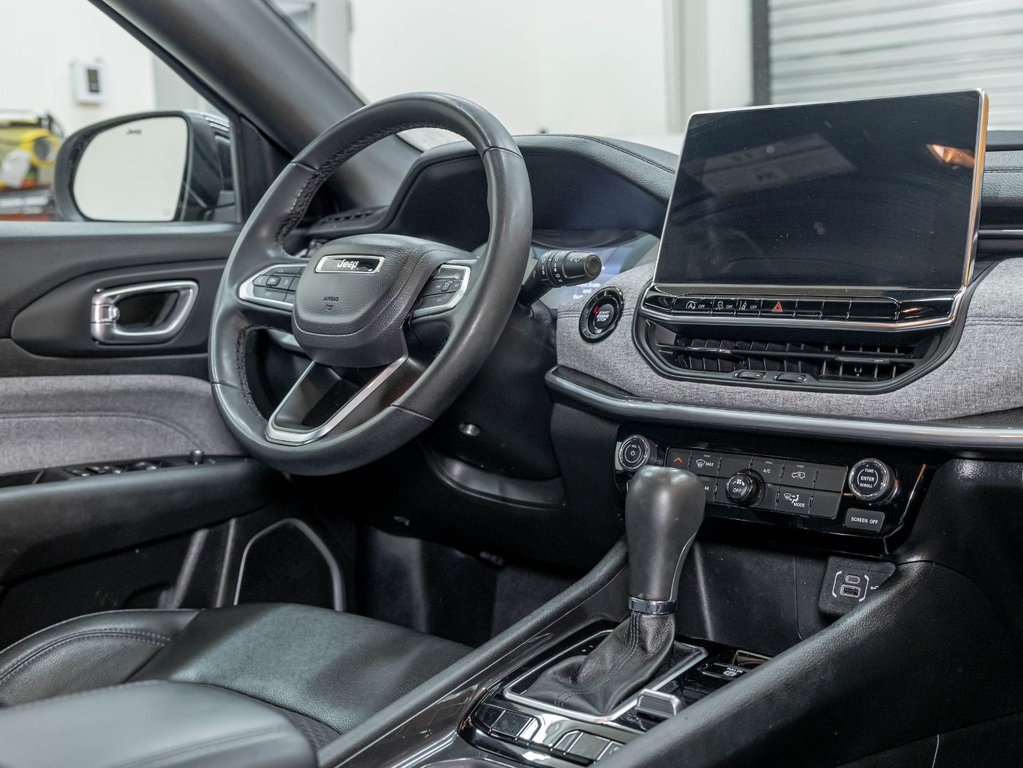Jeep Compass  2024 à St-Jérôme, Québec - 27 - w1024h768px