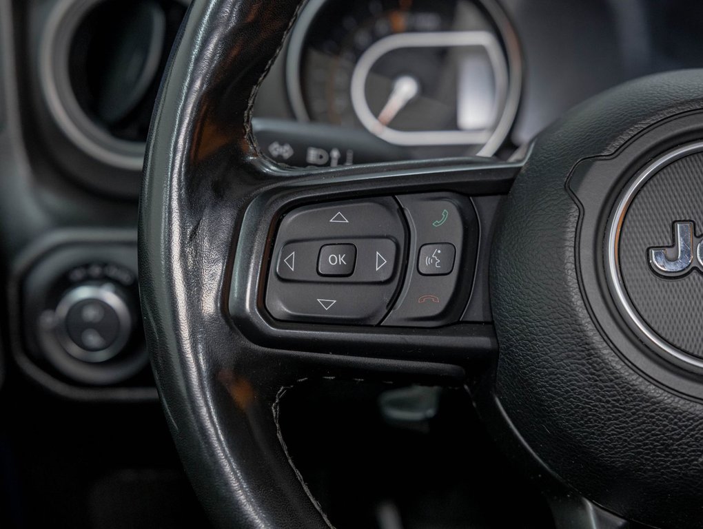 2022 Jeep Gladiator in St-Jérôme, Quebec - 14 - w1024h768px
