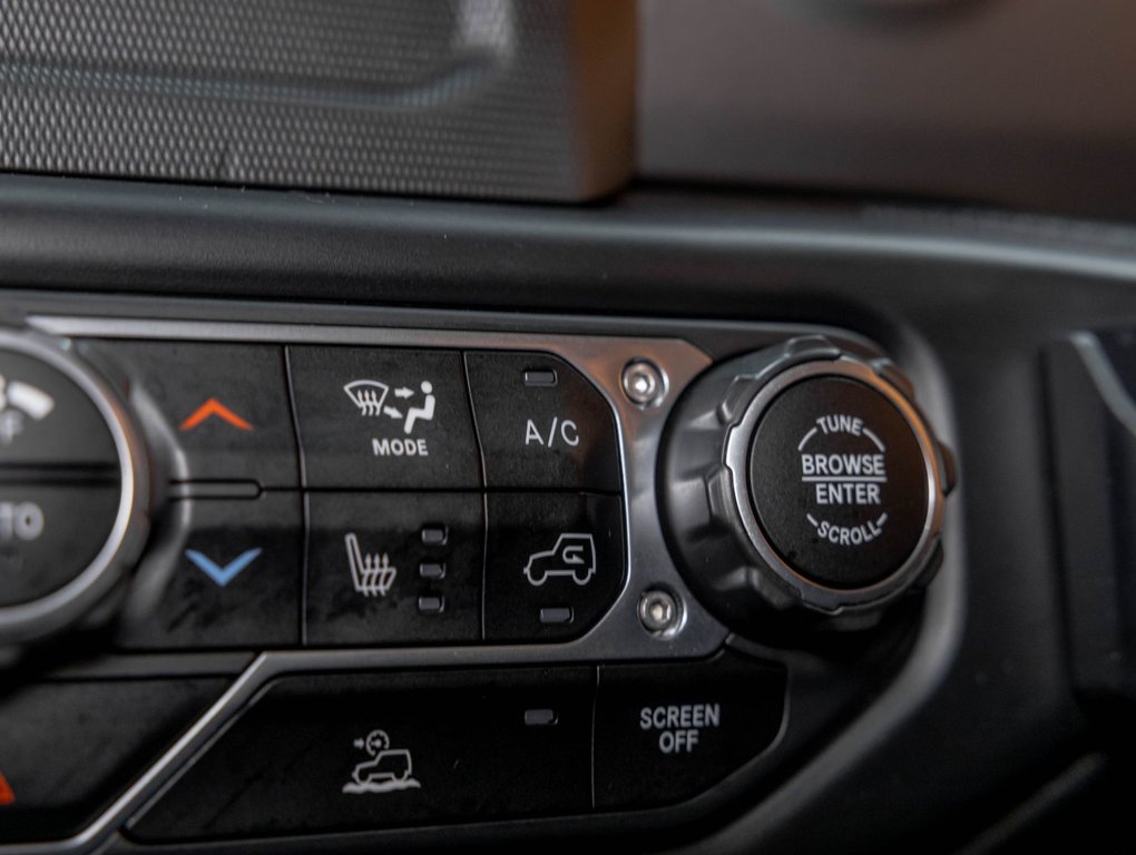 2022 Jeep Gladiator in St-Jérôme, Quebec - 22 - w1024h768px