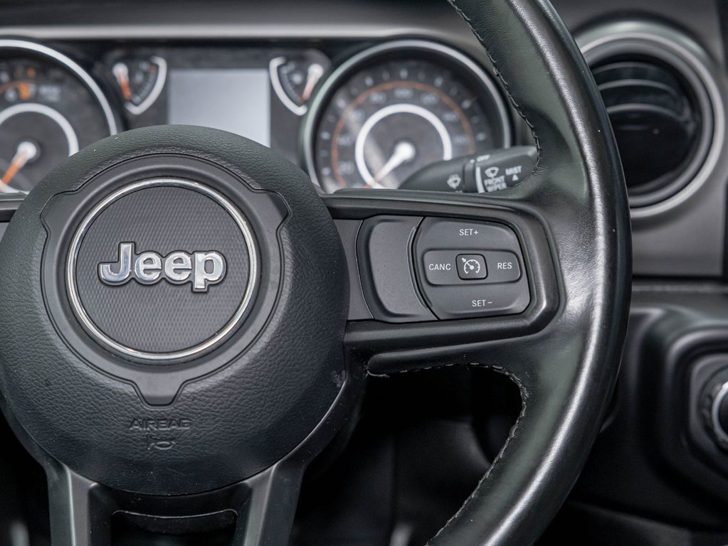 2022 Jeep Gladiator in St-Jérôme, Quebec - 15 - w1024h768px