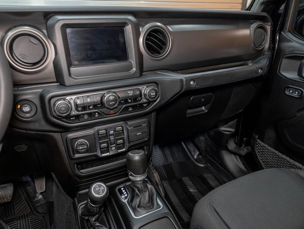 Jeep Gladiator  2023 à St-Jérôme, Québec - 18 - w1024h768px
