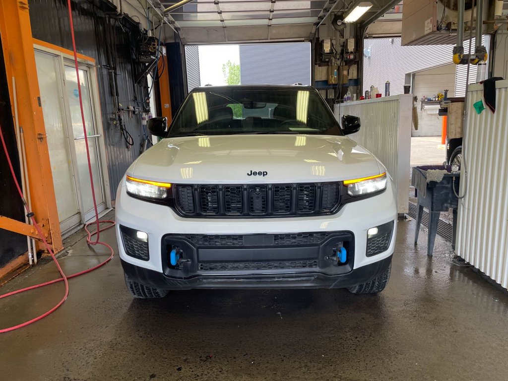 2022 Jeep Grand Cherokee 4xe in St-Jérôme, Quebec - 6 - w1024h768px
