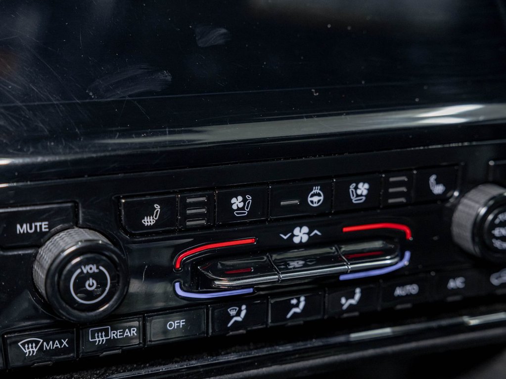 2022 Jeep Grand Cherokee 4xe in St-Jérôme, Quebec - 17 - w1024h768px