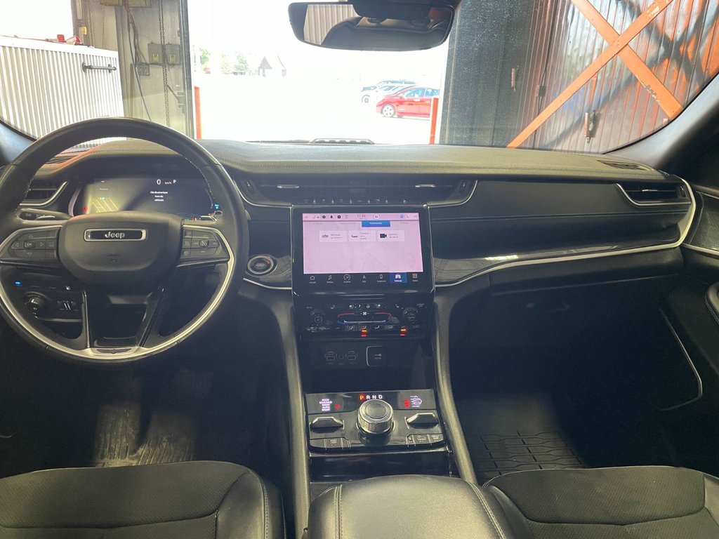 2022 Jeep Grand Cherokee 4xe in St-Jérôme, Quebec - 13 - w1024h768px