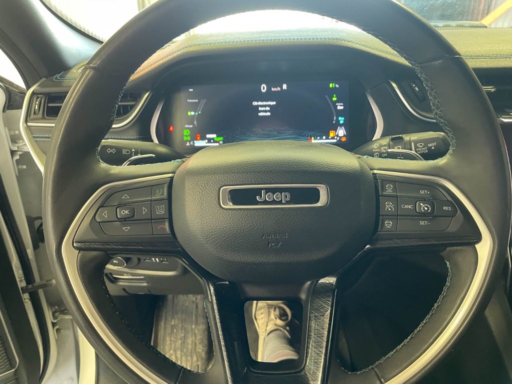 2022 Jeep Grand Cherokee 4xe in St-Jérôme, Quebec - 16 - w1024h768px