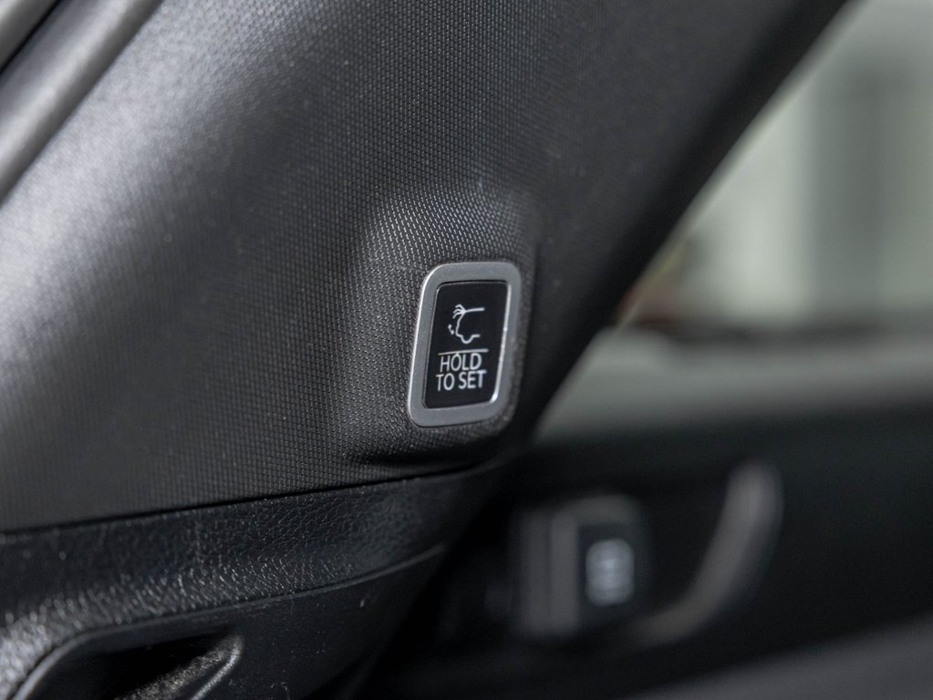 2022 Jeep Grand Cherokee 4xe in St-Jérôme, Quebec - 34 - w1024h768px