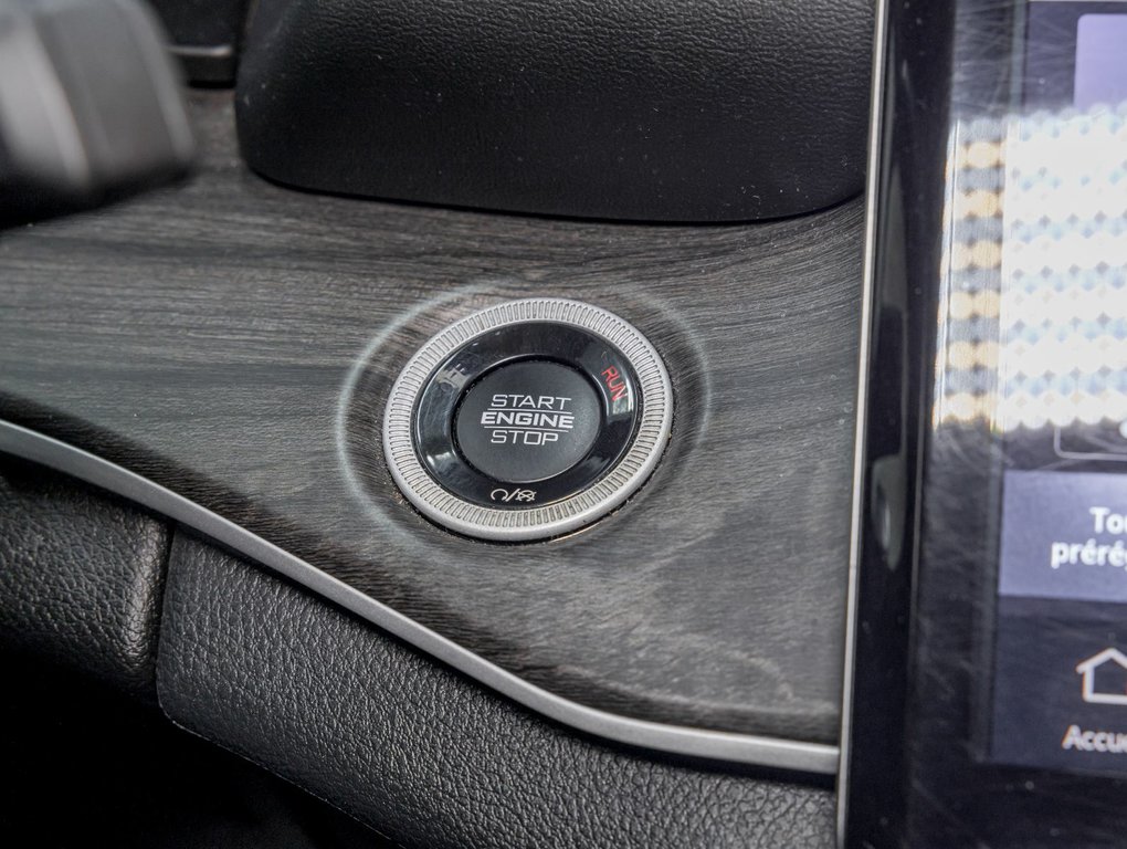 2023 Jeep Grand Cherokee L in St-Jérôme, Quebec - 28 - w1024h768px
