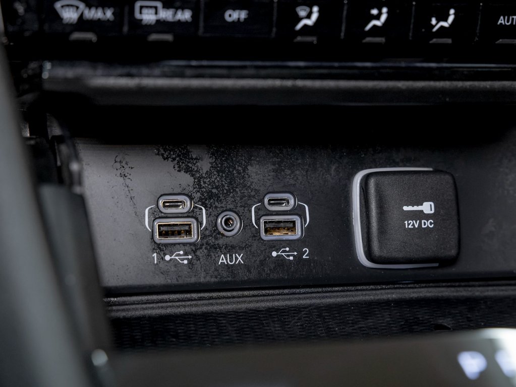 2023 Jeep Grand Cherokee L in St-Jérôme, Quebec - 25 - w1024h768px